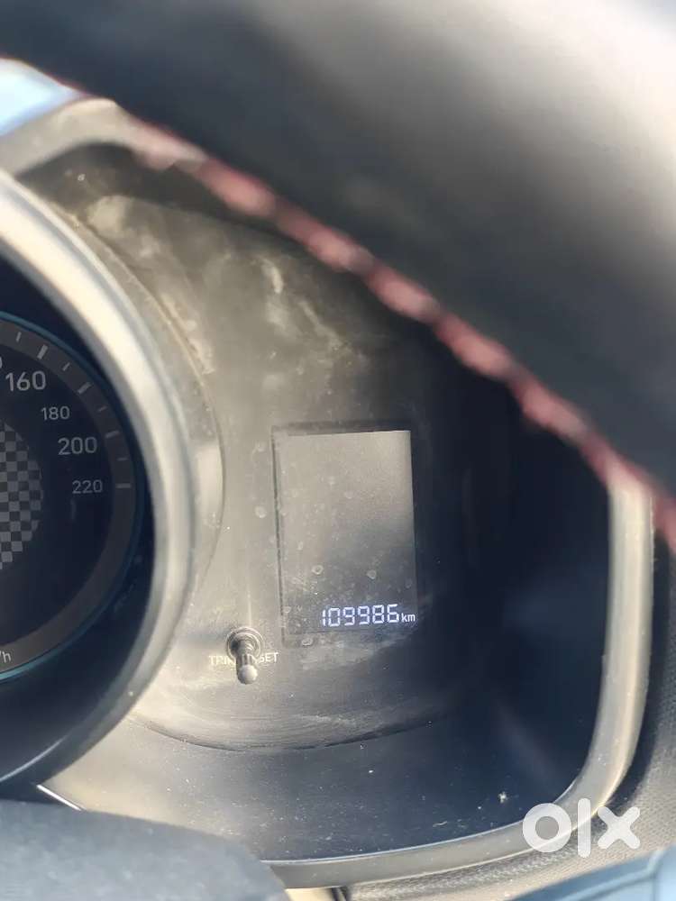 Hyundai Venue 2020 Diesel Well Maintained