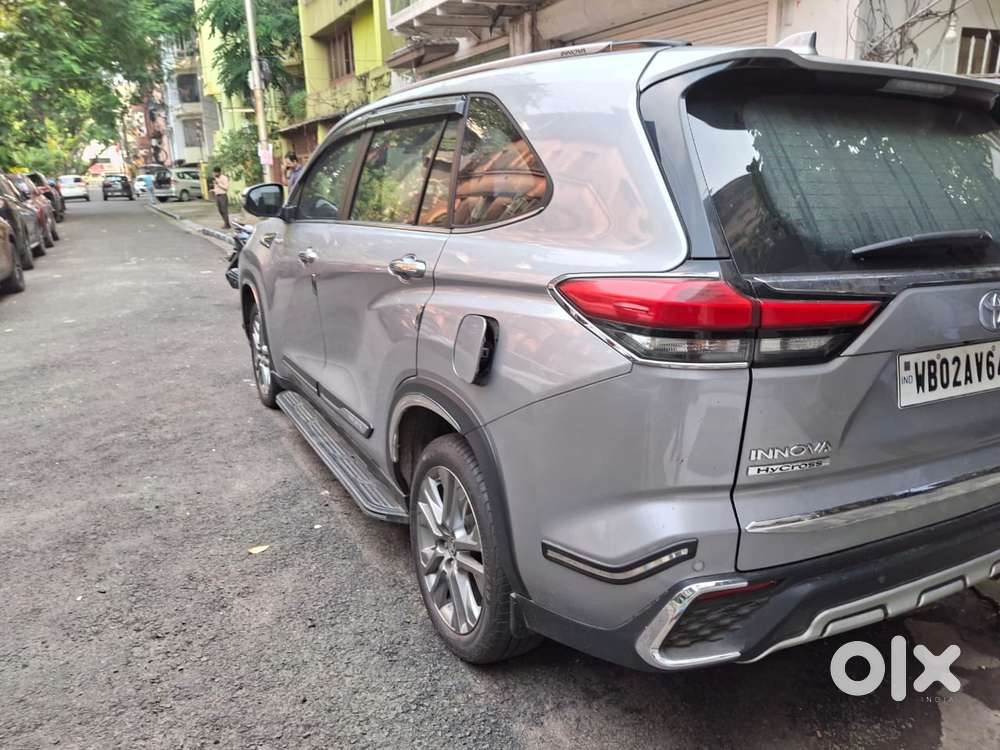 Toyota Innova Hycross 2.0 Zx Hybrid 7 Str, 2024, Cng & Hybrids