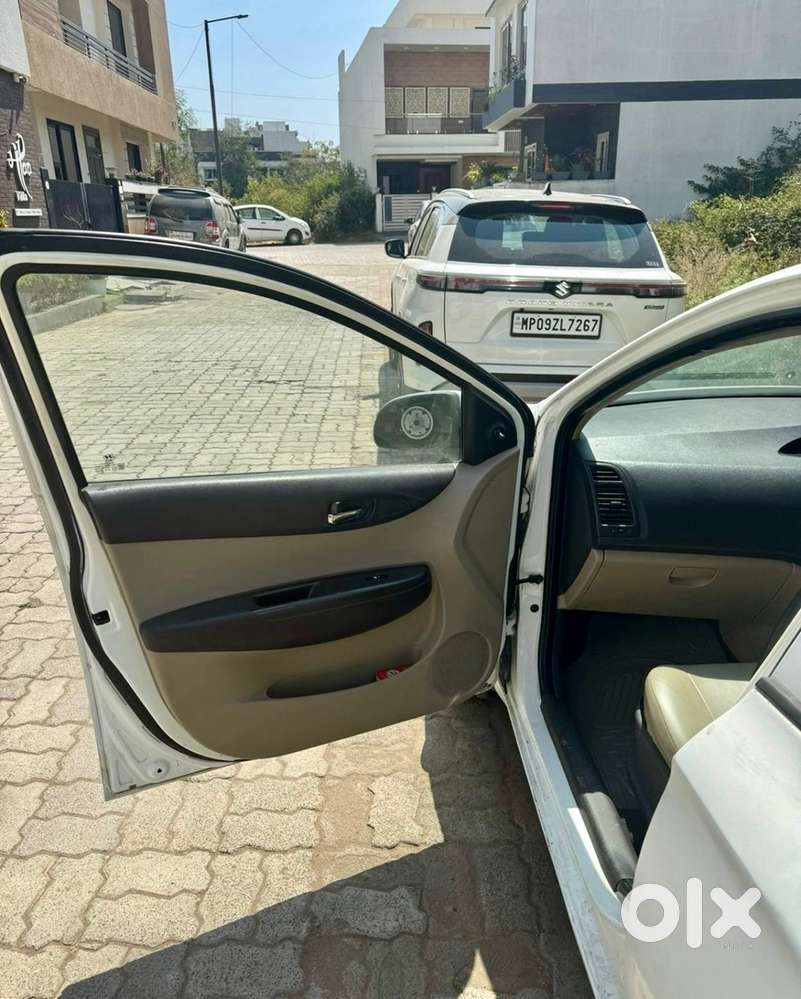 Hyundai I20 Petrol Manual 2009