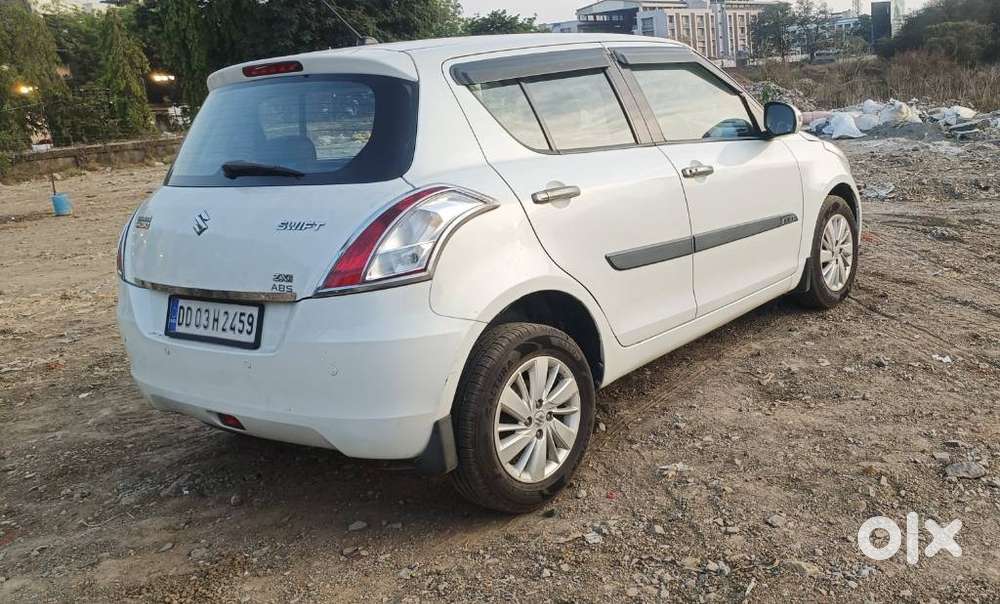 Maruti Suzuki Swift Amt Zxi Plus, 2015, Petrol