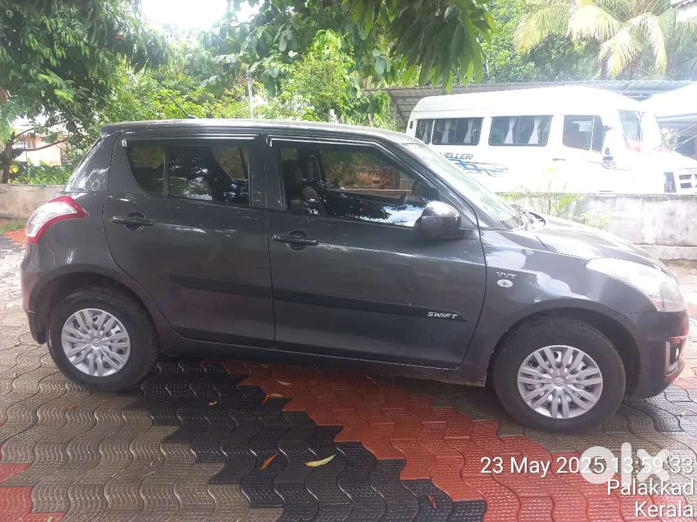 Maruti Suzuki Swift 2017 Petrol 58000 Km Driven