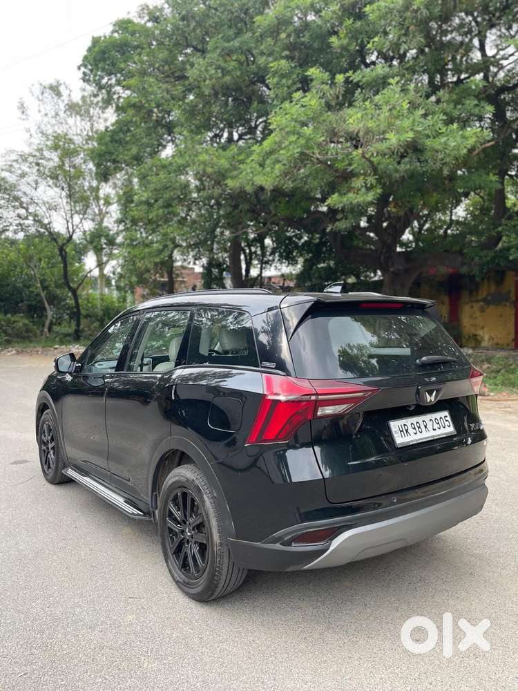 Mahindra Xuv700 2.0 Ax 7 Petrol At Str, 2024, Petrol
