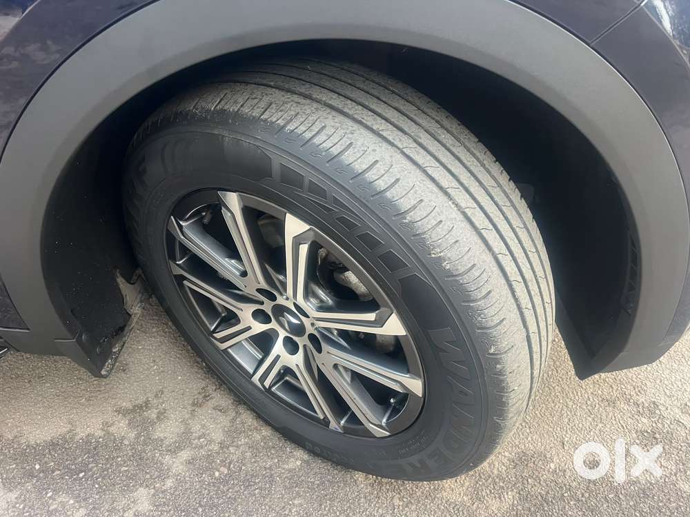 Mahindra Xuv700 2.2 Ax 7 Diesel At Luxury Pack Str, 2025, Diesel