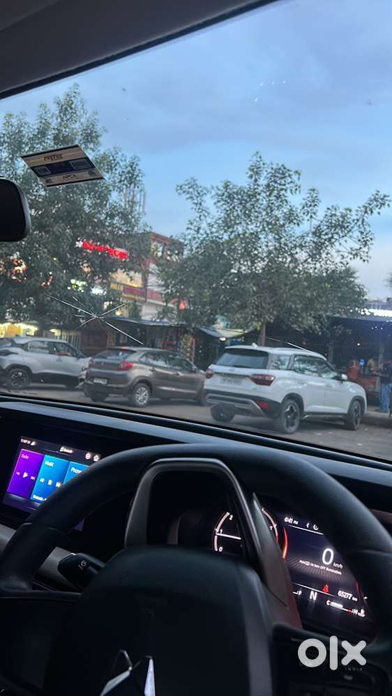 Mahindra Xuv700 Petrol 2022