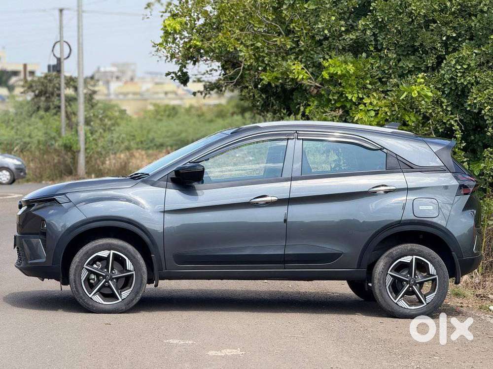 Tata Nexon Smart Plus S 1.2 Revotron Petrol 5 Mt, 2024, Petrol