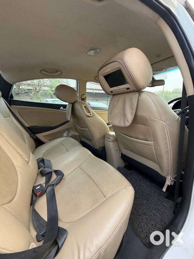 Hyundai Verna 1.6 Vtvt Sx, 2015, Petrol