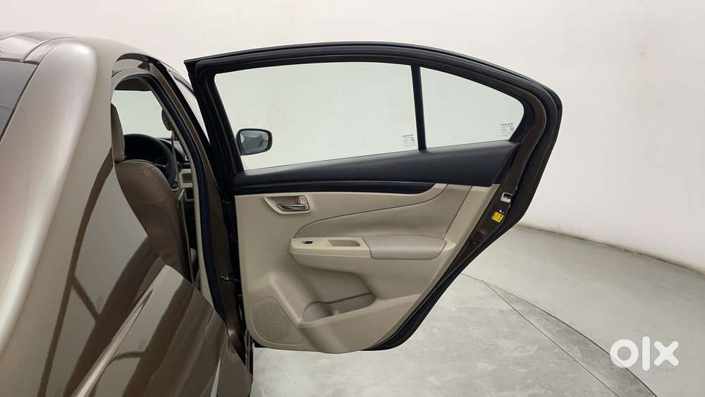 Maruti Suzuki Ciaz 2014-2017 At Zxi, 2016, Petrol