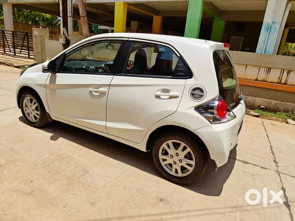 Honda Brio 2016