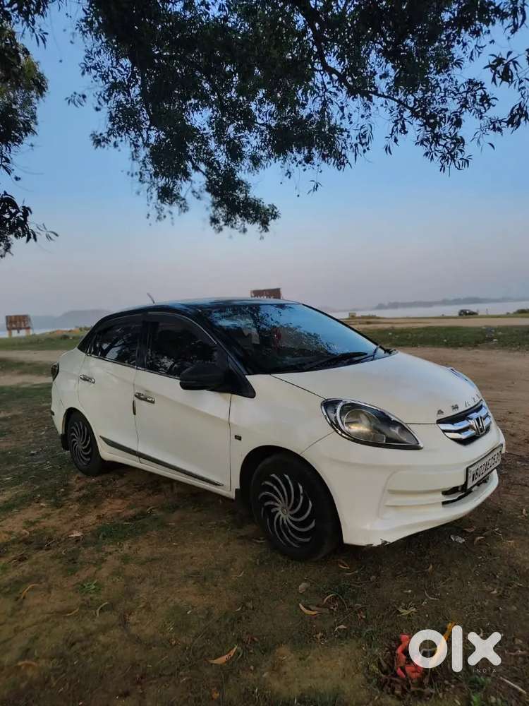 Honda Amaze 2013 Petrol , Tax Paid Upto 2028 Last