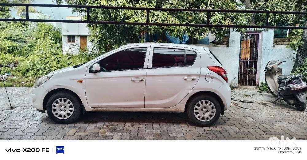 Hyundai I20 2012 Petrol 40000 Km Driven