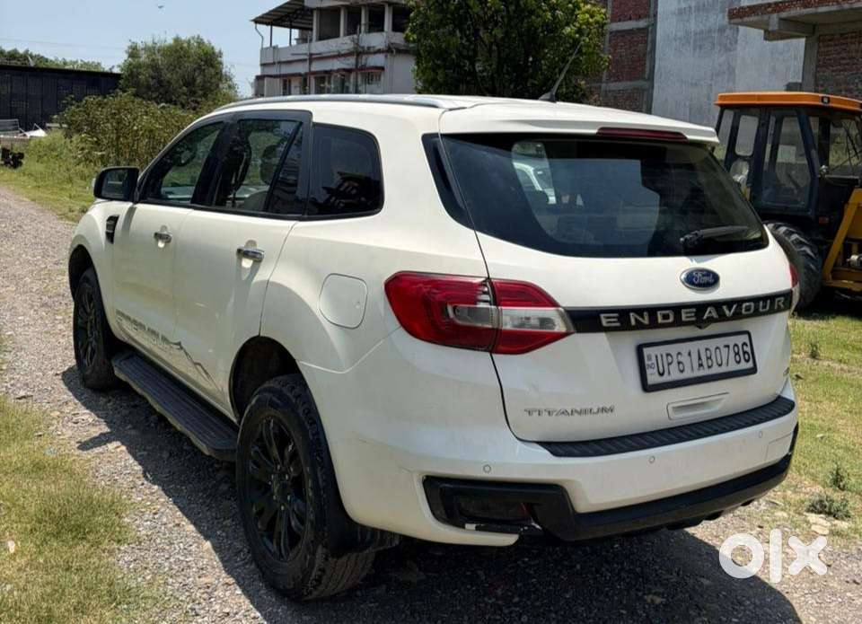 Ford Endeavour 3.2 Titanium At 4x4, 2016, Diesel