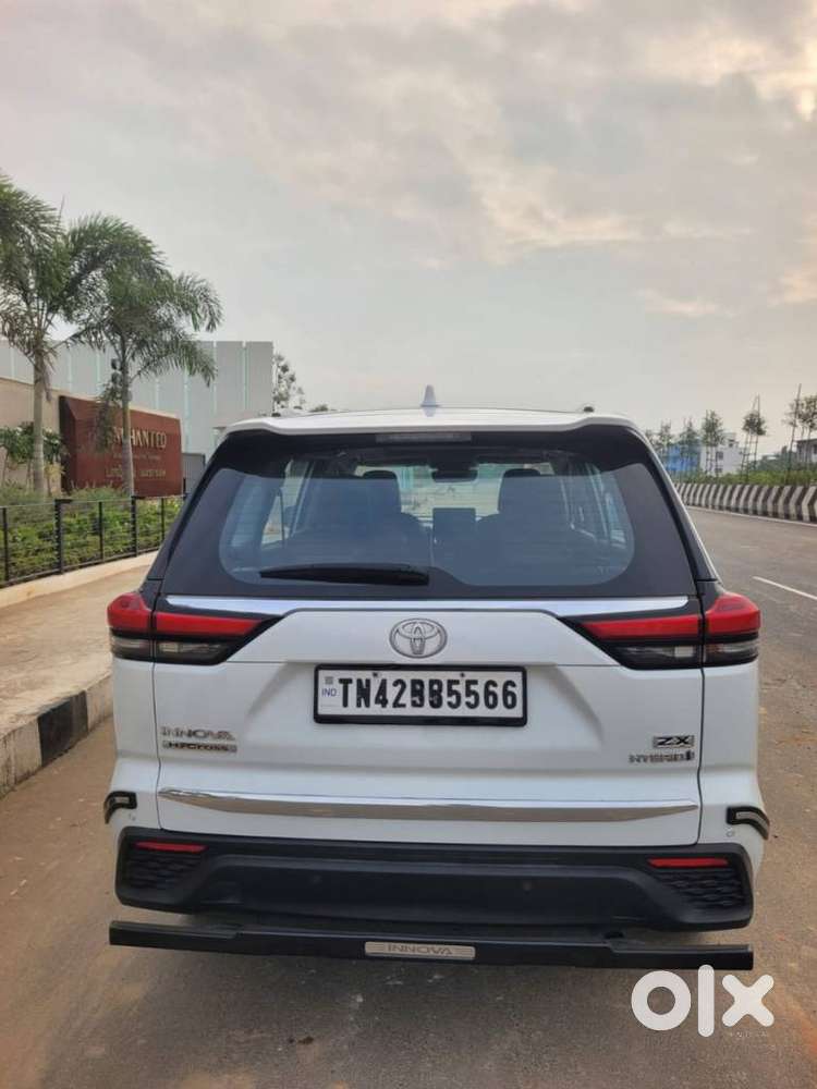 Toyota Innova Hycross 2.0 Zx (o) Hybrid 7 Str, 2023, Cng & Hybrids