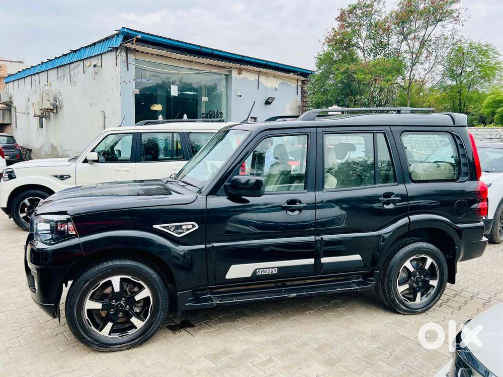 Mahindra Scorpio Classic 2.2 S 11 Mt 7 Str, 2023, Diesel