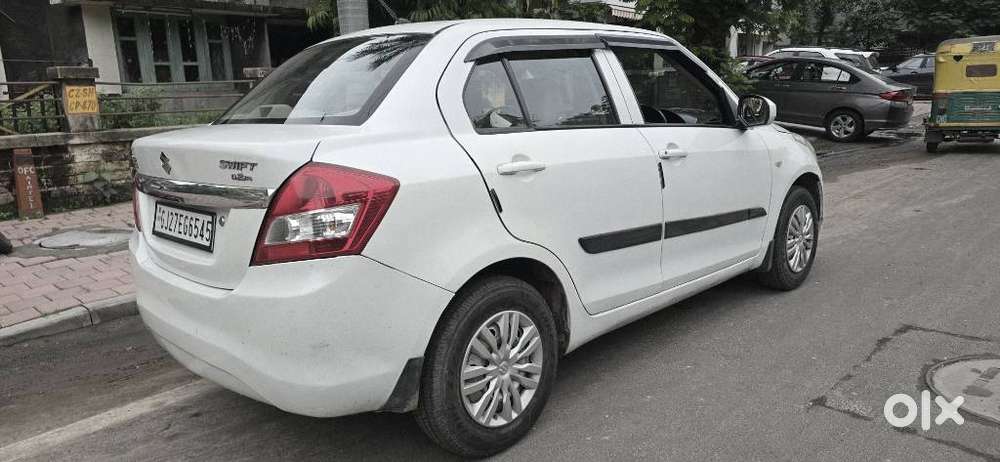Maruti Suzuki Swift Dzire Vxi(o) Mt, 2016, Cng & Hybrids