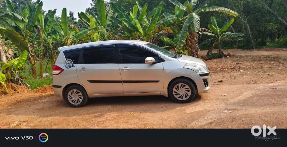 Maruti Suzuki Ertiga 2012 Diesel 97000 Km Driven