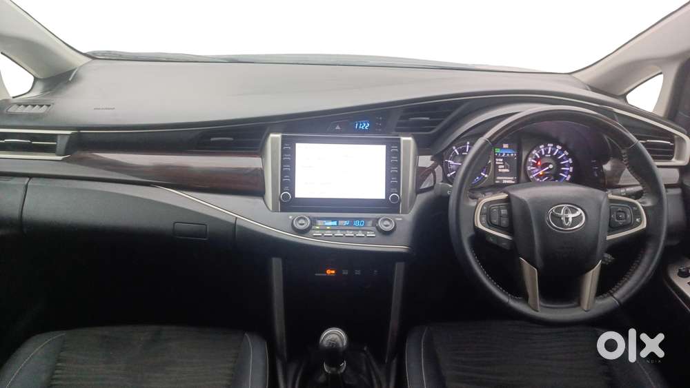 Toyota Innova Crysta [2020-ongoing] 2.4 Vx 8 Str, 2022, Diesel