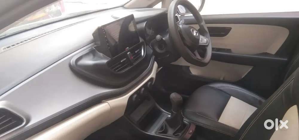 Tata Altroz 2023 Petrol 19000 Km Driven