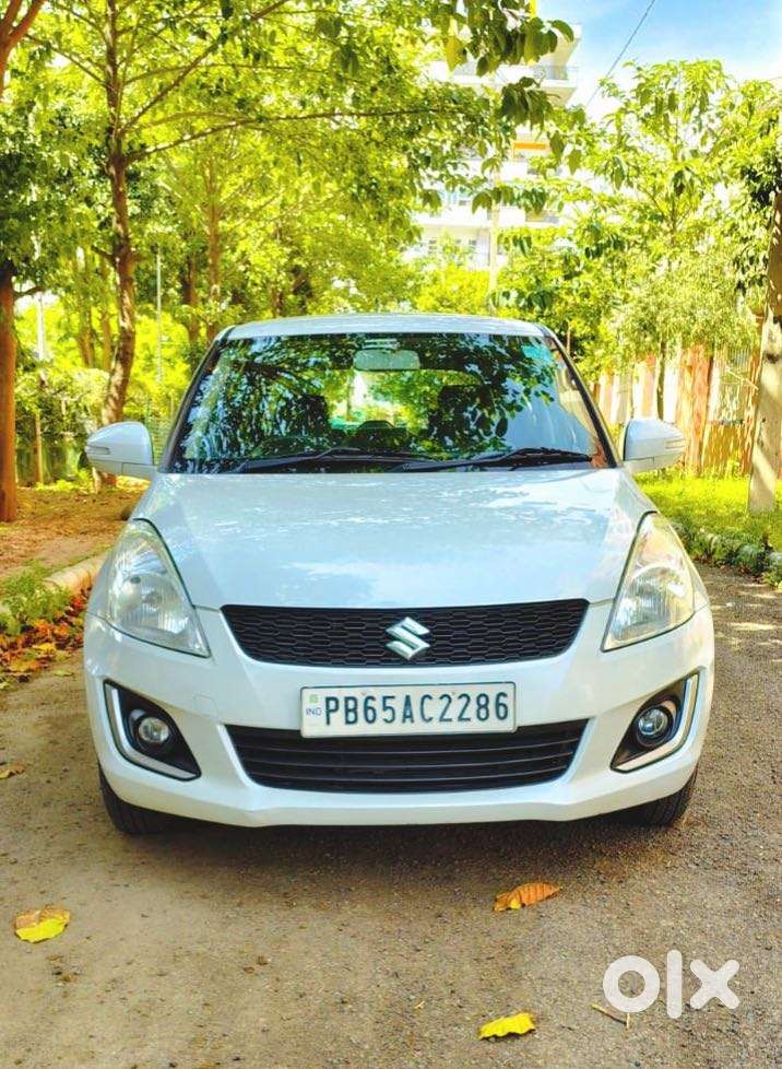 Maruti Suzuki Swift Vxi Optional, 2015, Petrol