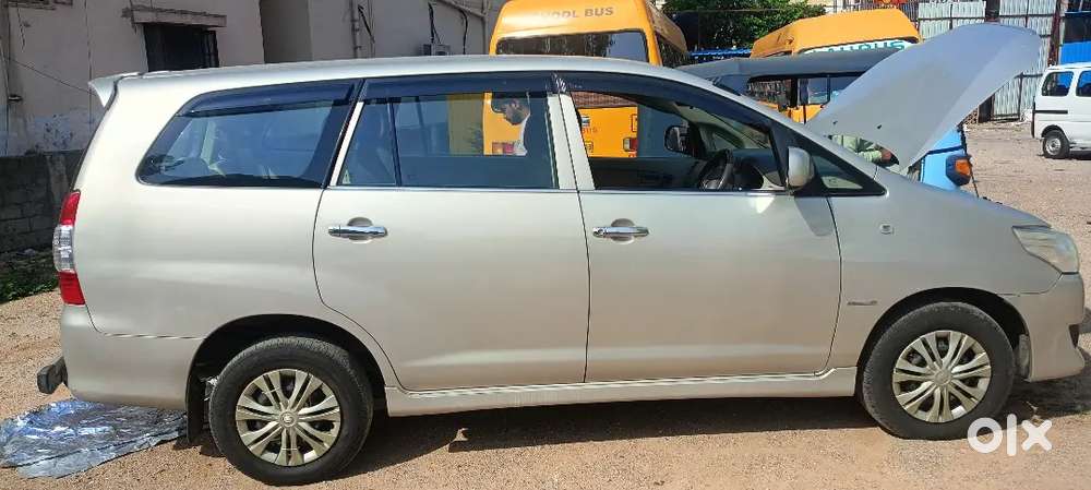 Toyota Innova 2013 Diesel 240000 Km Driven