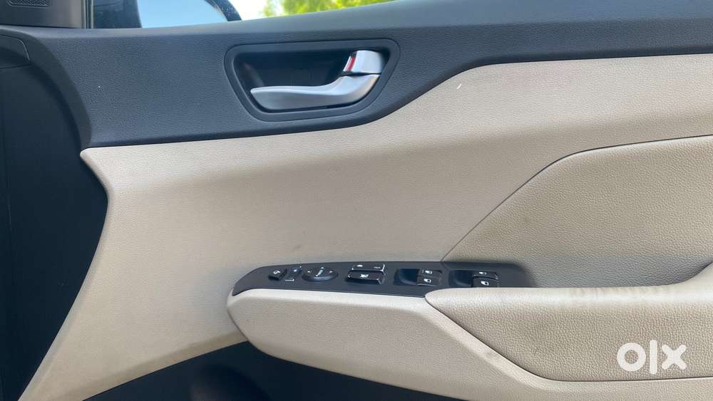 Hyundai Verna 1.6 Sx (o) Vtvt At, 2017, Petrol