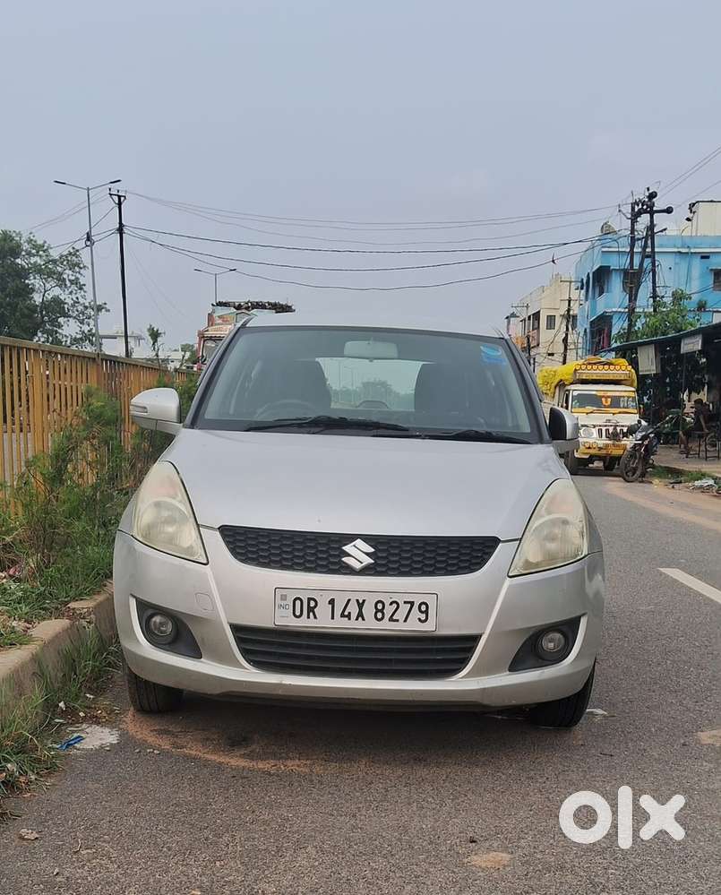 Maruti Suzuki Swift Petrol 2012