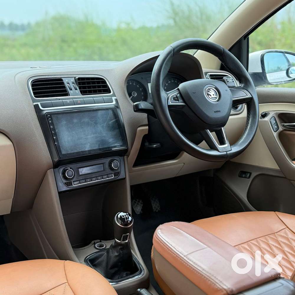 Skoda Rapid Elegance 1.6 Tdi Cr Manual, 2013, Diesel