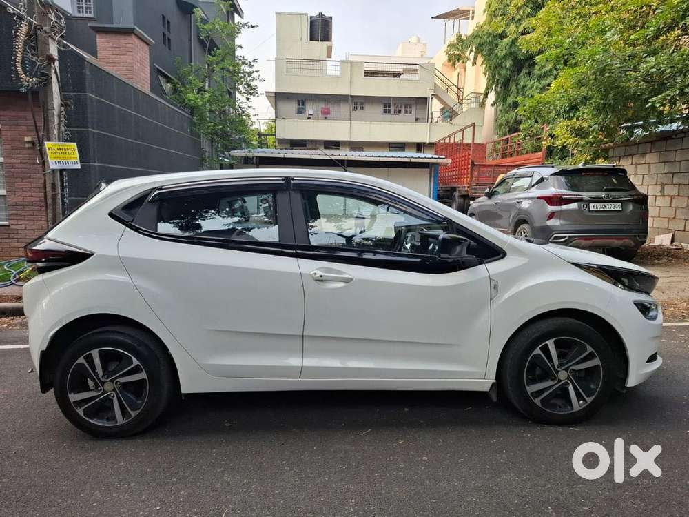Tata Altroz 1.2 XZ Plus RTN DCT, 2023, Petrol