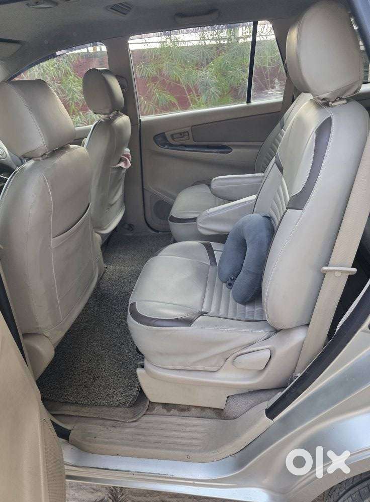 Toyota Innova 2.5 G (diesel) 7 Seater, 2009, Diesel