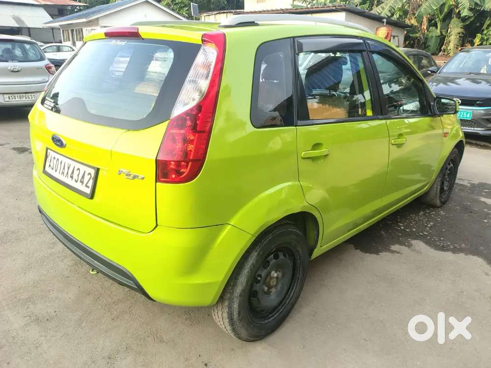 Ford Figo Zxi Petrol 2011