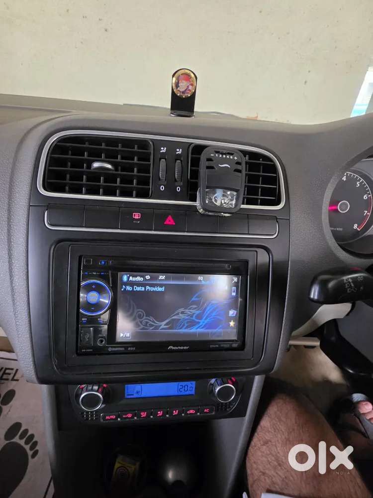 Volkswagen Vento 2012 1.6 Highline Manual
