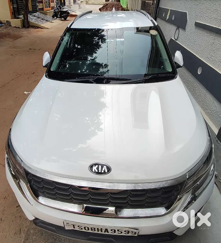 Kia Seltos 2020 Diesel White Color 105000 Km Driven
