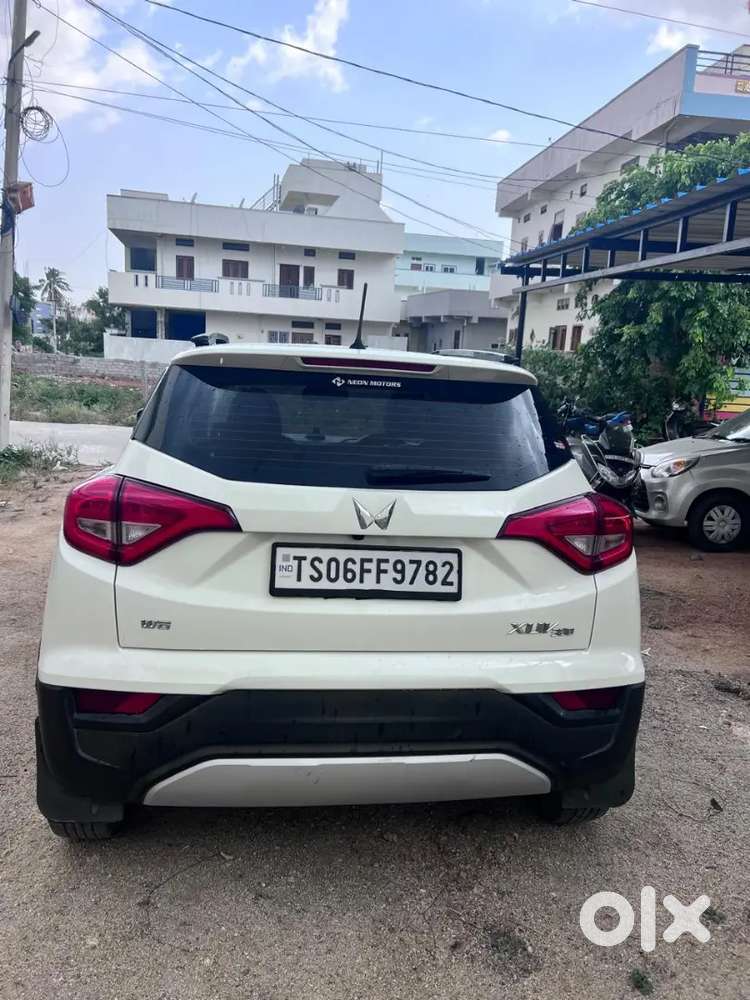 Mahindra Xuv300 Turbosport 2023 Petrol 65000 Km Driven