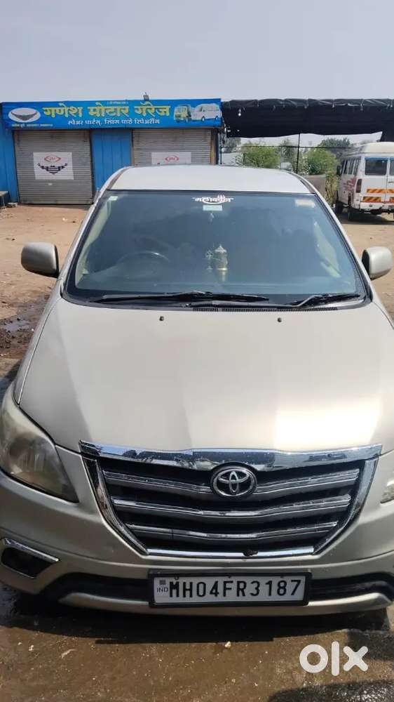 2012 Toyota Innova G Diesel Private 7st