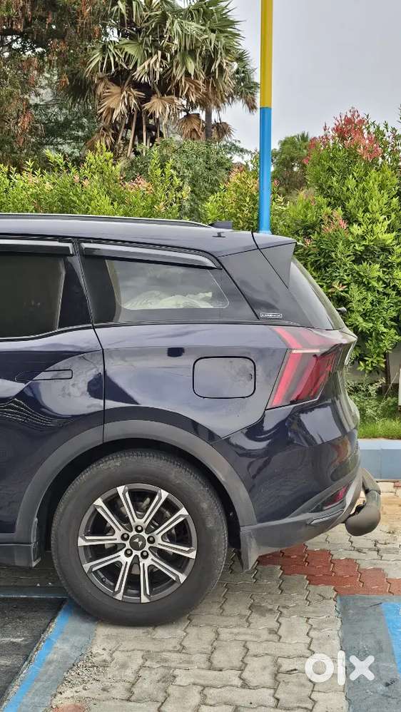 Mahindra Xuv700 Diesel Ax7 Luxury, Nov 2023