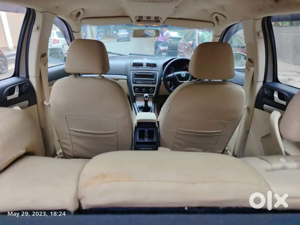 Skoda Laura 2011 Petrol Well Maintained