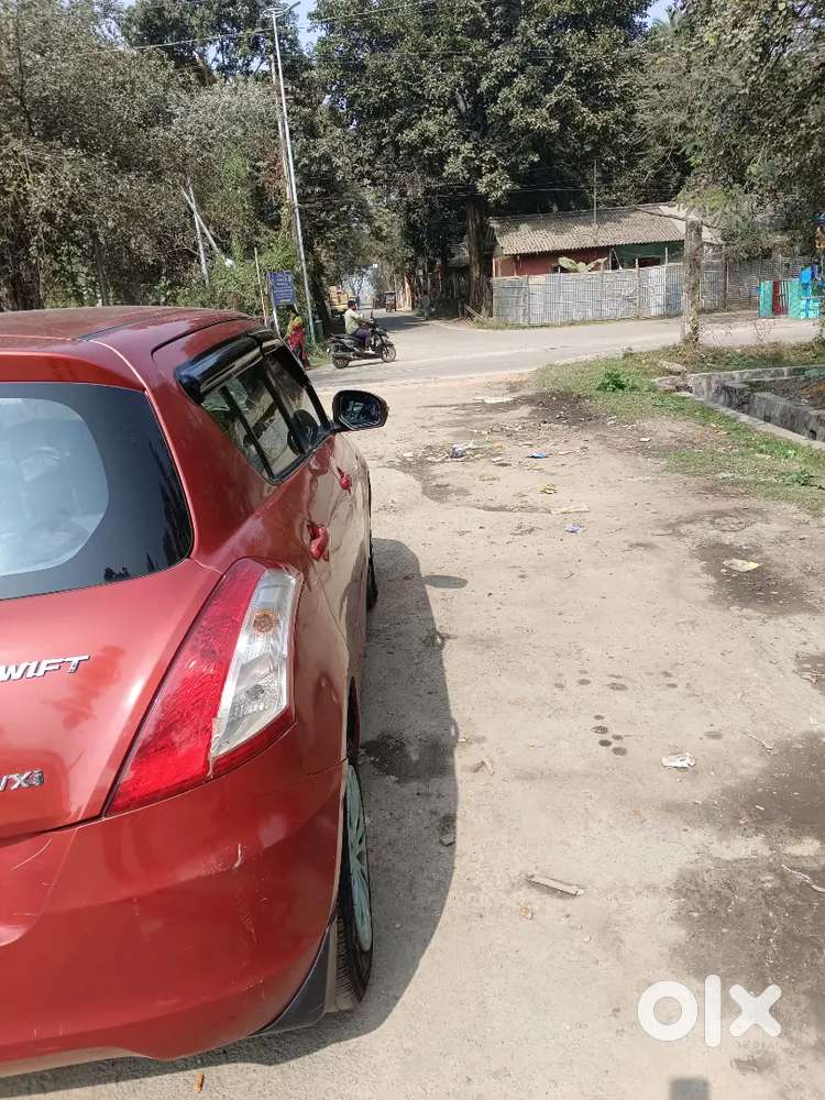 Maruti Suzuki Swift Hatchback Single Hand Used Running Km 84000