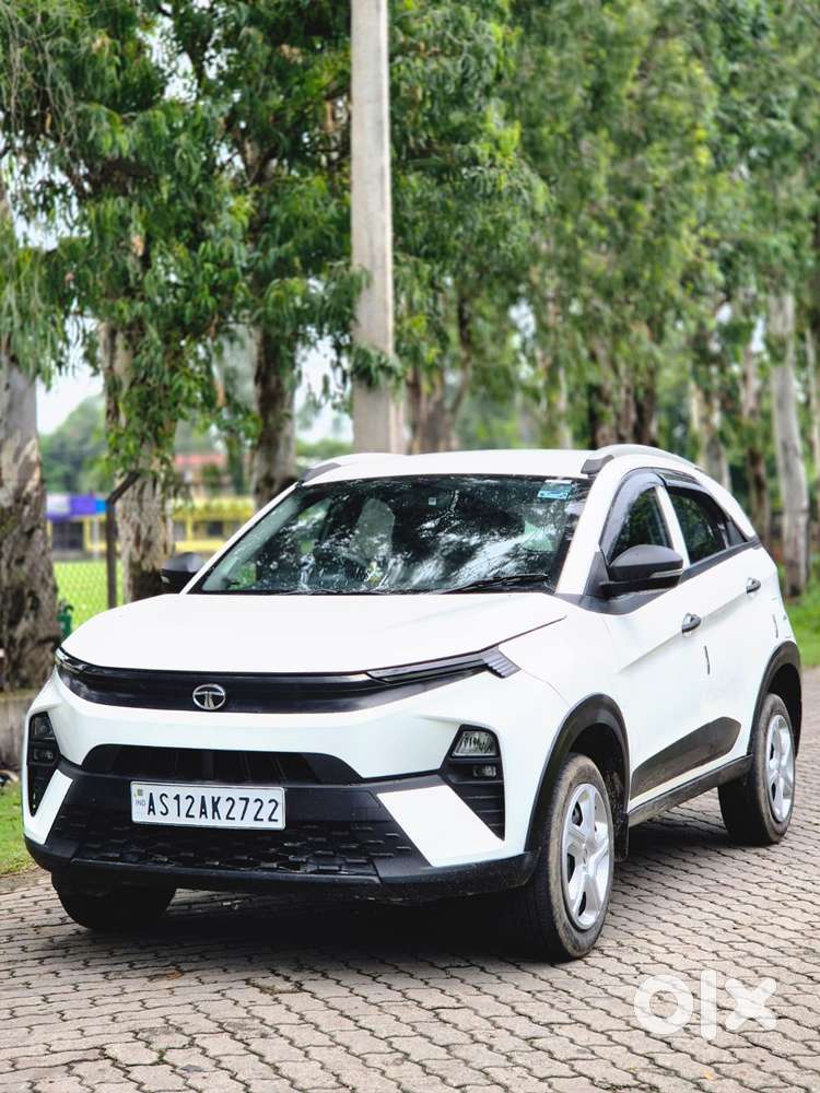 Tata Nexon Smart 1.2 Revotron Petrol 5 Mt, 2024, Petrol