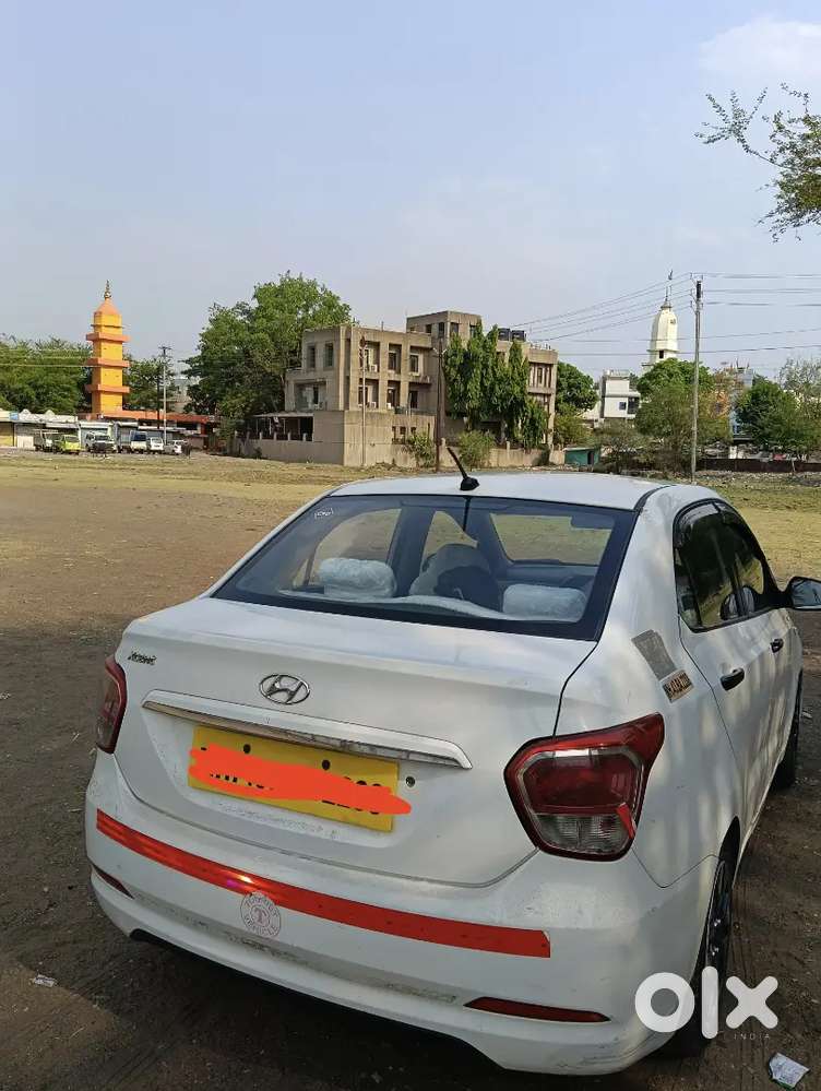 Hyundai Xcent 2016