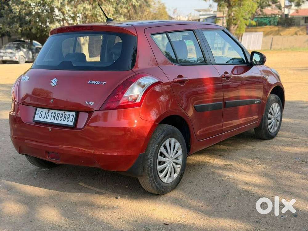 Maruti Suzuki Swift 2011-2014 Vxi, 2013, Petrol