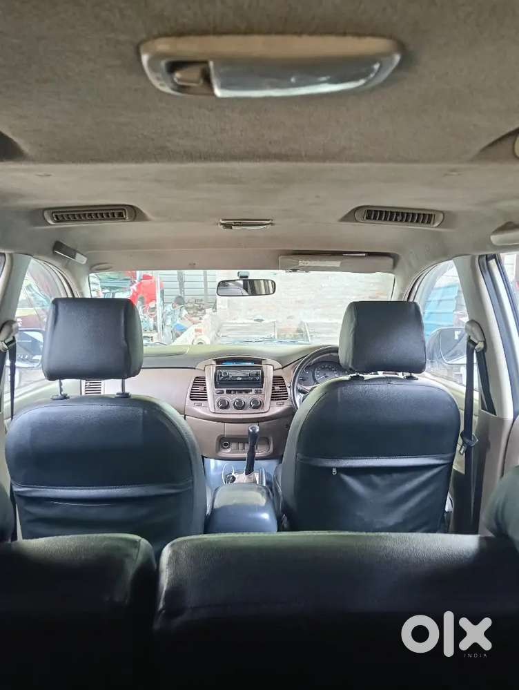 Toyota Innova 2016 Diesel Well Maintained