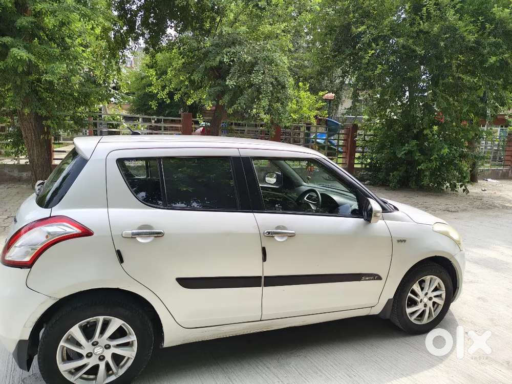 Maruti Suzuki Swift Zxi Top Model 2011  First Owner  Well Maintained