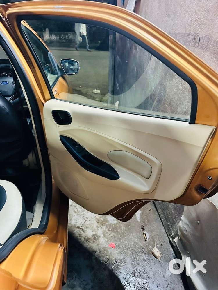 2015 Ford Figo Aspire Trend 1.2 Ti-vct Petrol
