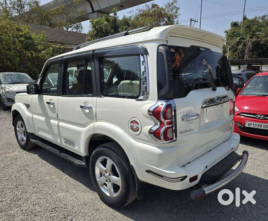 Mahindra Scorpio Classic 2.2 S 11 Mt 7 Str, 2018, Diesel