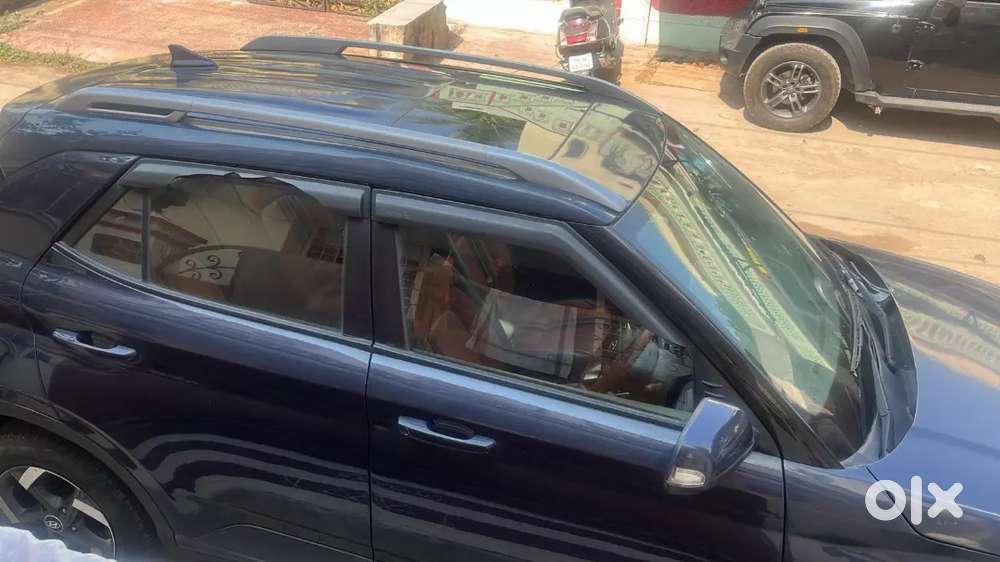 Hyundai Venue 2021 Diesel 88273 Km Driven