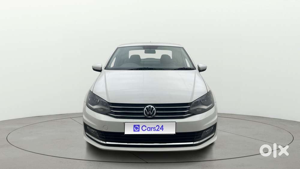 Volkswagen Vento Petrol Highline At, 2015, Petrol