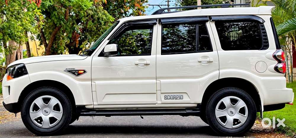 Mahindra Scorpio S6 Plus, 2015, Diesel