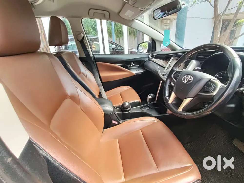 Toyota Innova Crysta 2.8.z. 2017 Diesel 70000 Km Driven