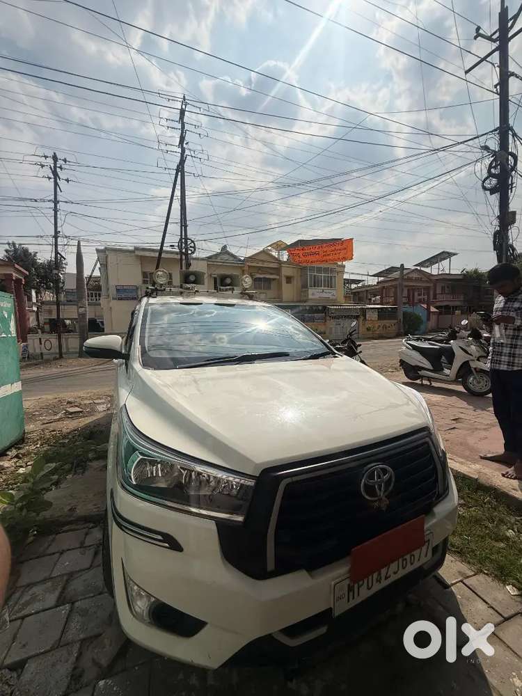 Innova Crystal Car For Sale New Condition 33560 Km Running