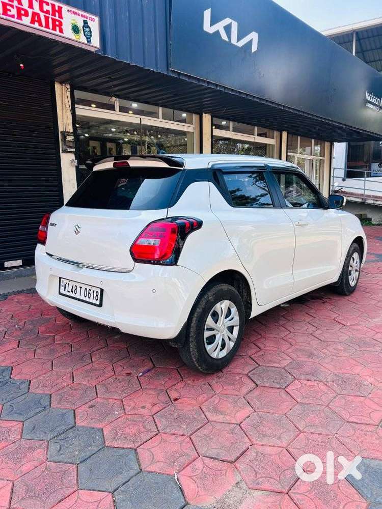 Maruti Suzuki Swift 1.2 Vxi (o), 2023, Petrol