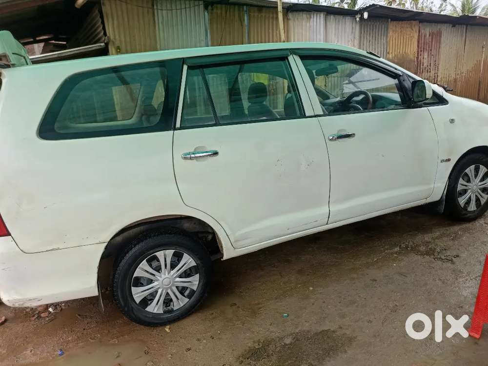 Toyota Innova 2011